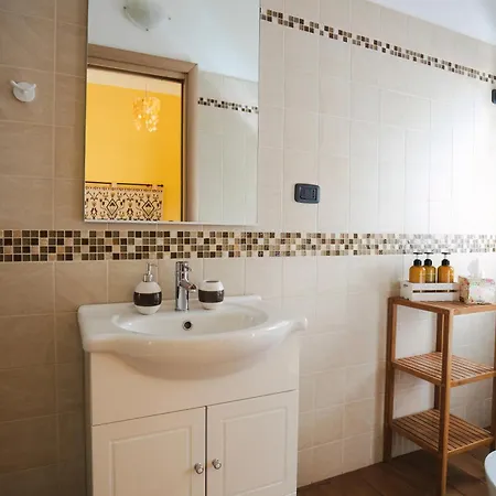 L'albero Dei Limoni Portoscuso