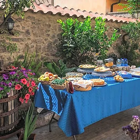 L'albero Dei Limoni Bed & Breakfast